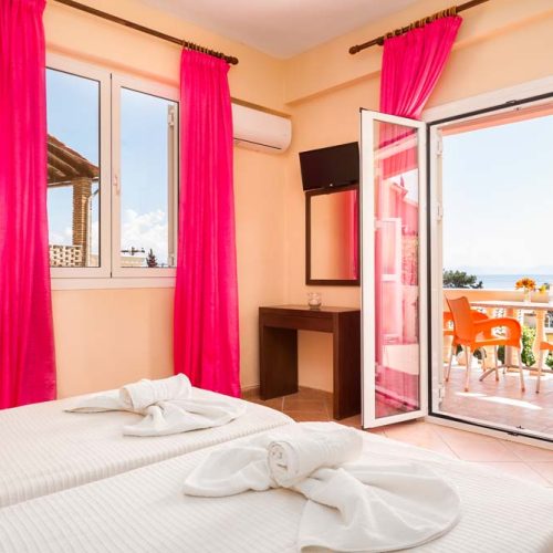 2 Bedrooms Apartment Fouxia Perama Corfu Accommodation In Corfu 1