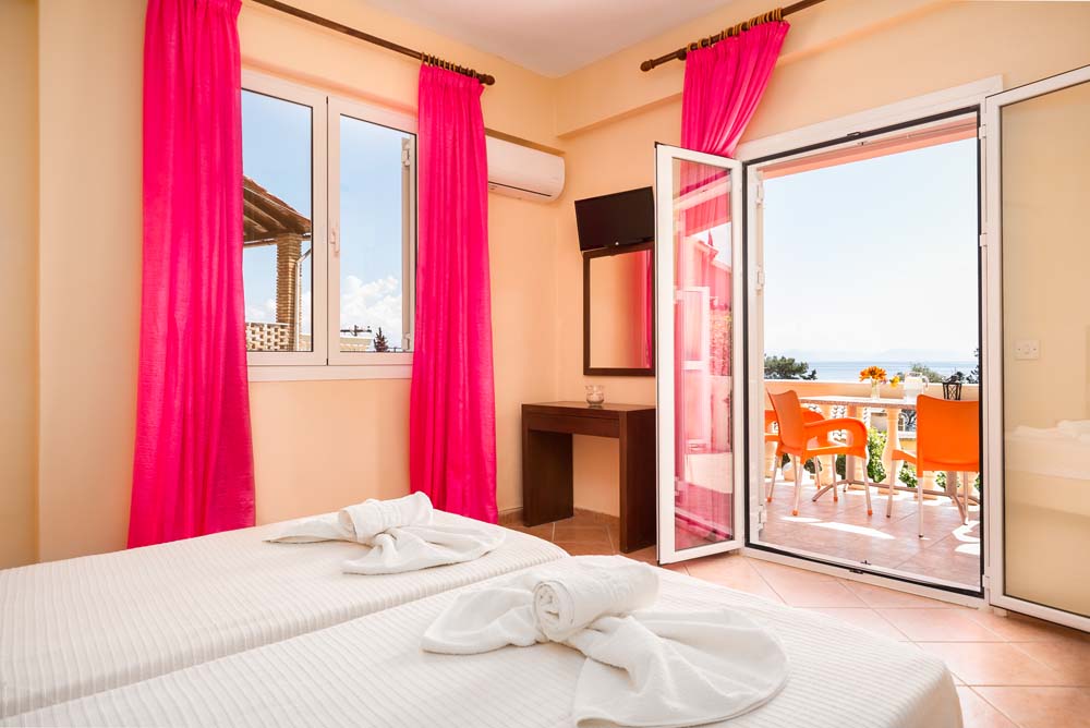 2 Bedrooms Apartment Fouxia Perama Corfu Accommodation In Corfu 1